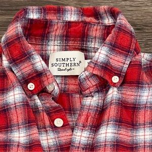 Simply Southern Flannel Shirt Men's Medium Red Raised Right Button‎ Up Plaid